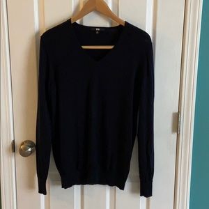 Uniqlo v-neck sweater
